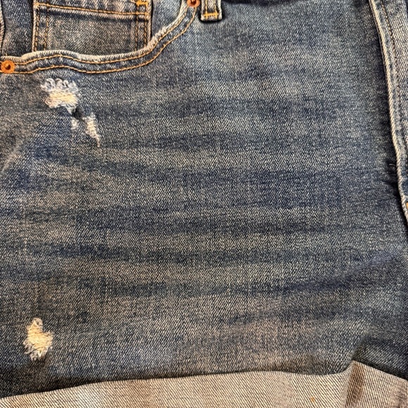 Old Navy High-Waisted OG Straight Ripped Jean Shorts Size 18 Distressed - Picture 5 of 8